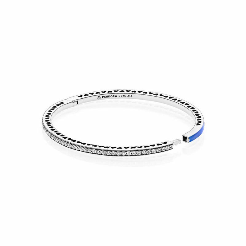 Radiant Hearts of PANDORA Bangle Bracelet Silver Egypt JN7436519